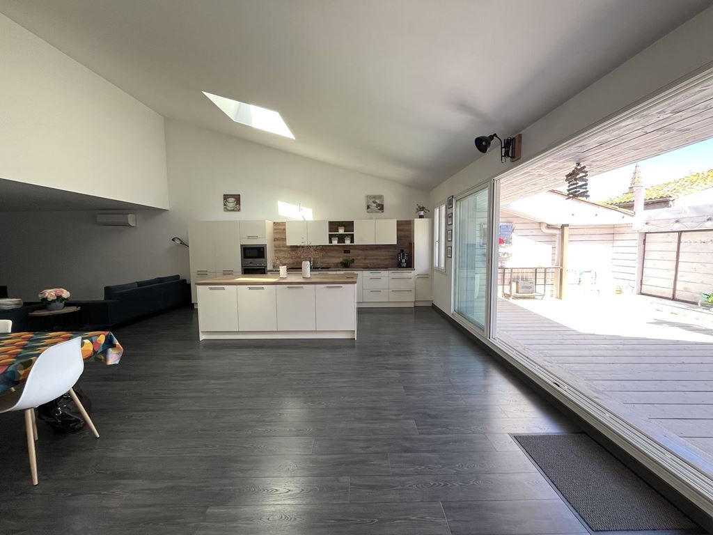 Maison de village VIAS 560000€ METRODOM IMMOBILIER Maison de village VIAS 560000€ METRODOM IMMOBILIER