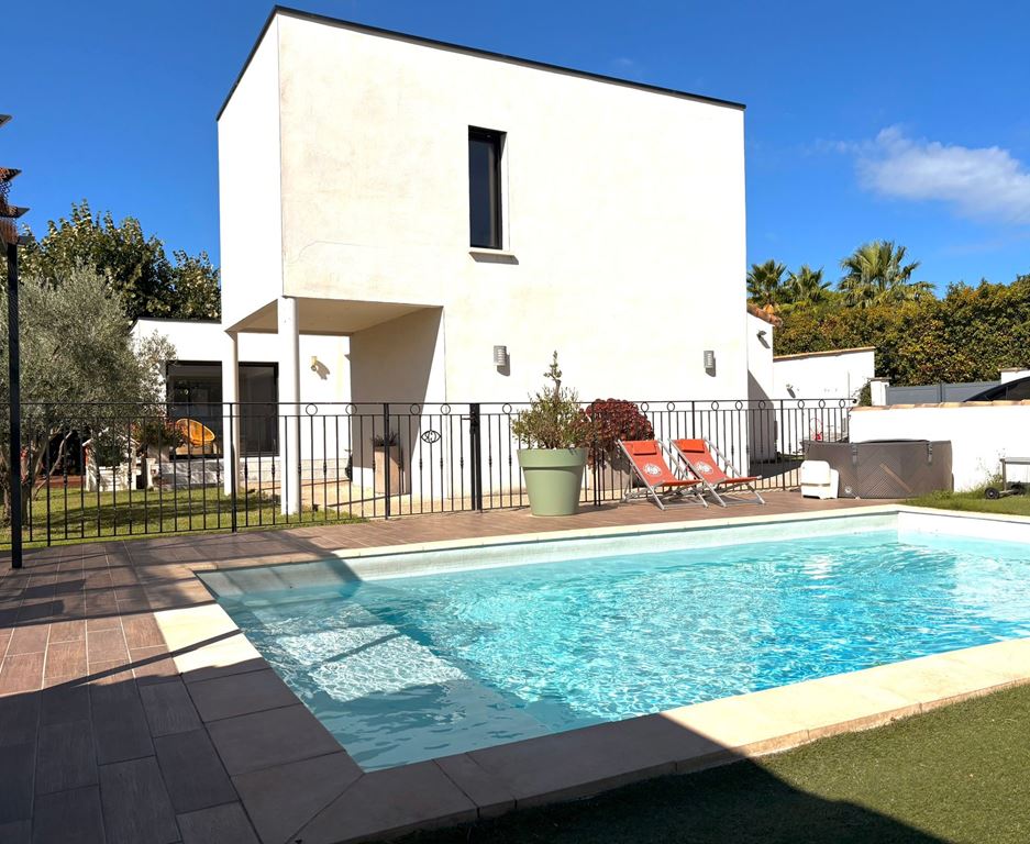 Maison CLARENSAC 499000€ METRODOM IMMOBILIER Maison CLARENSAC 499000€ METRODOM IMMOBILIER